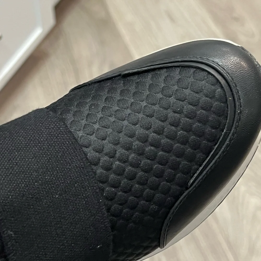 Baretraps Jamese Black Wedge Slip On Sneaker - Picture 6 of 10